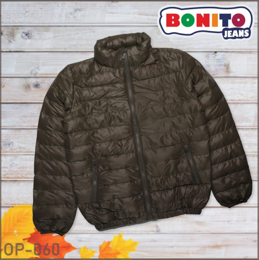 Kurtka o'g'il bolalar uchun (x100 ta)